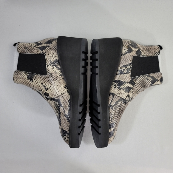 Cecelia New York Gemma Wedge Booties Sz 7.5 M - Picture 5 of 16